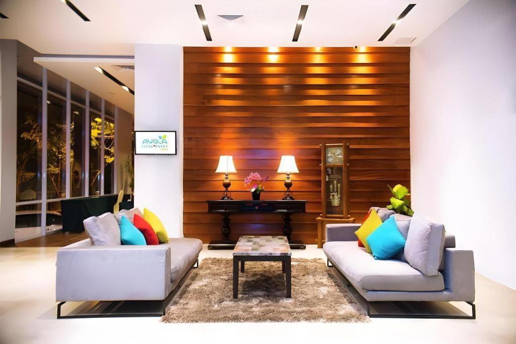 Ayola First Point Hotel Pekanbaru Luaran gambar